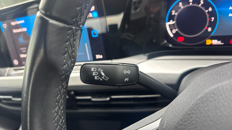 Volkswagen Golf 1.5 TSI Life 5dr Petrol Hatchback